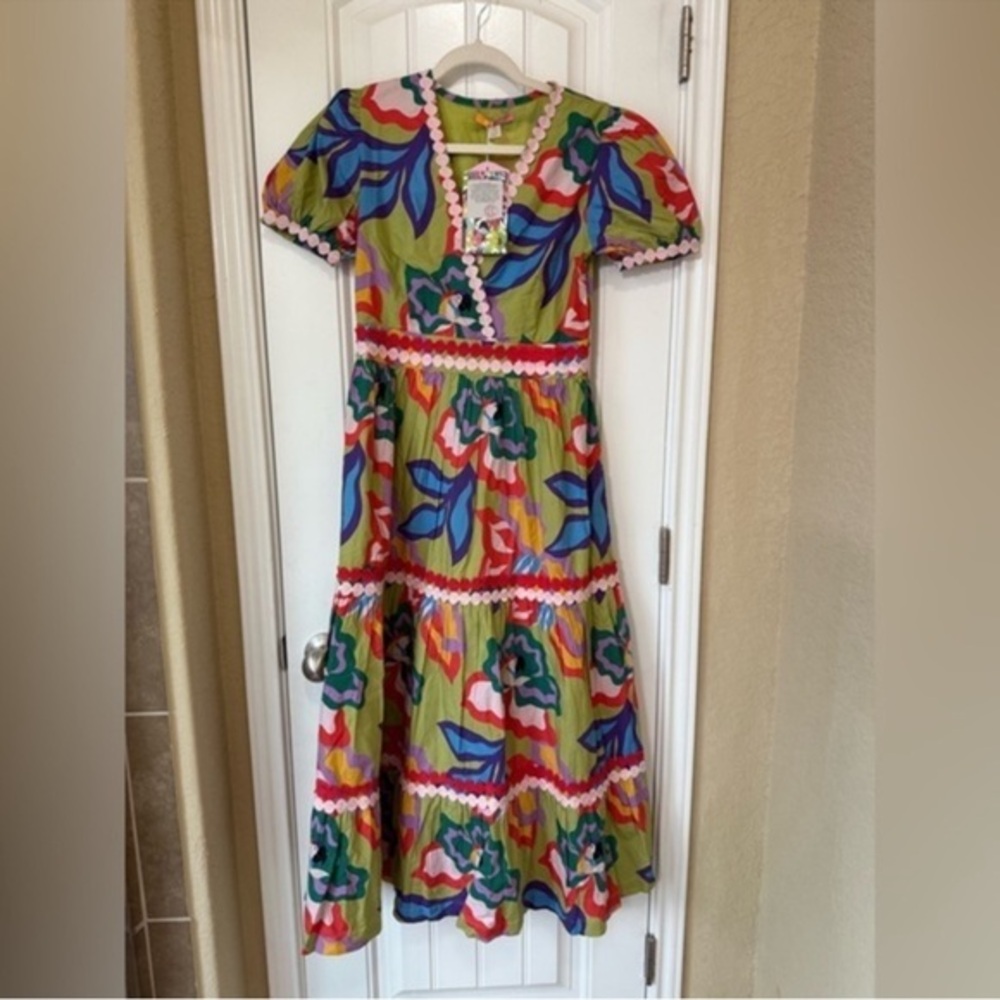 ✨New ✨ Briton Court Gigi Maxi Dress